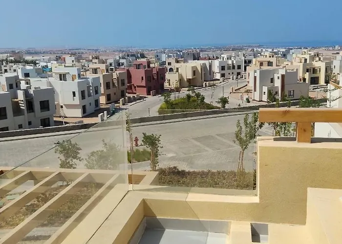 Makadi Heights 2 Bed 2 Bathroom With Rooftop Jacuzzi Apartment Hurghada
